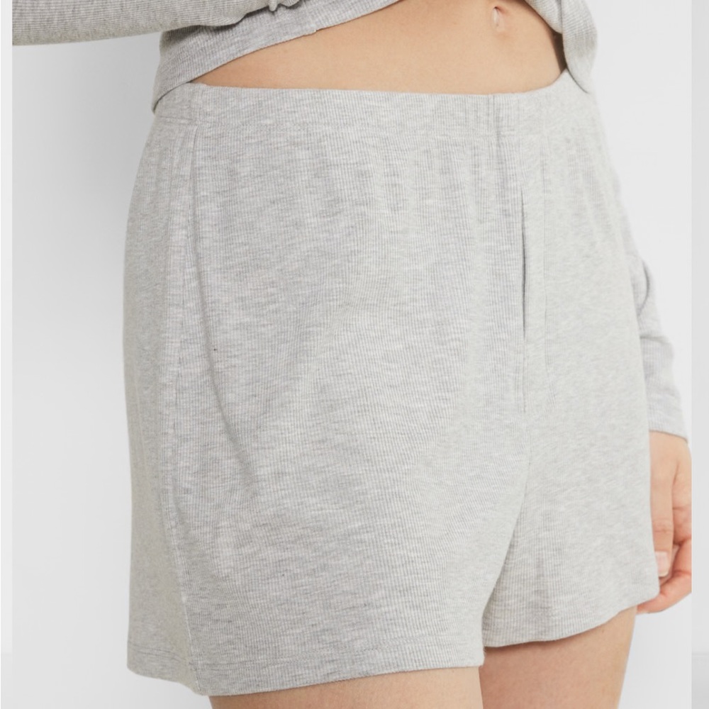 New Aritzia lounge shorts
